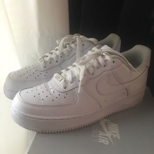 AIR FORCE 1 by NIKE SIZE 9.5
